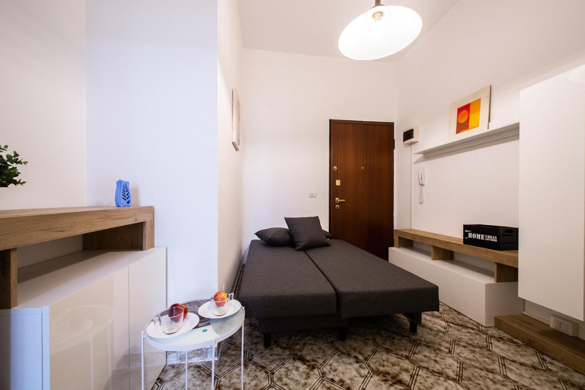 Milano-Linate Suite Self Check In & Free Parking Esterno foto
