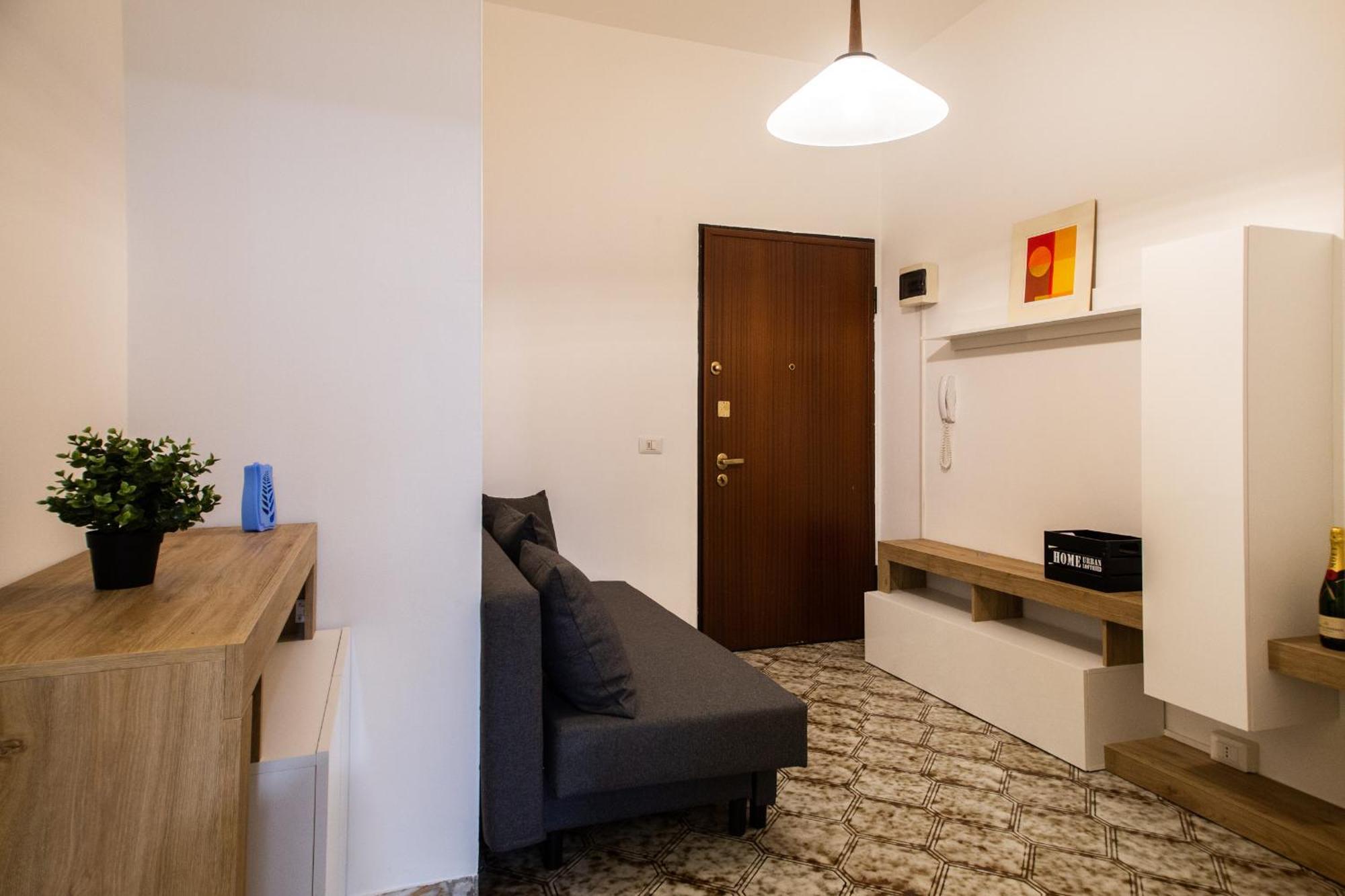 Milano-Linate Suite Self Check In & Free Parking Esterno foto