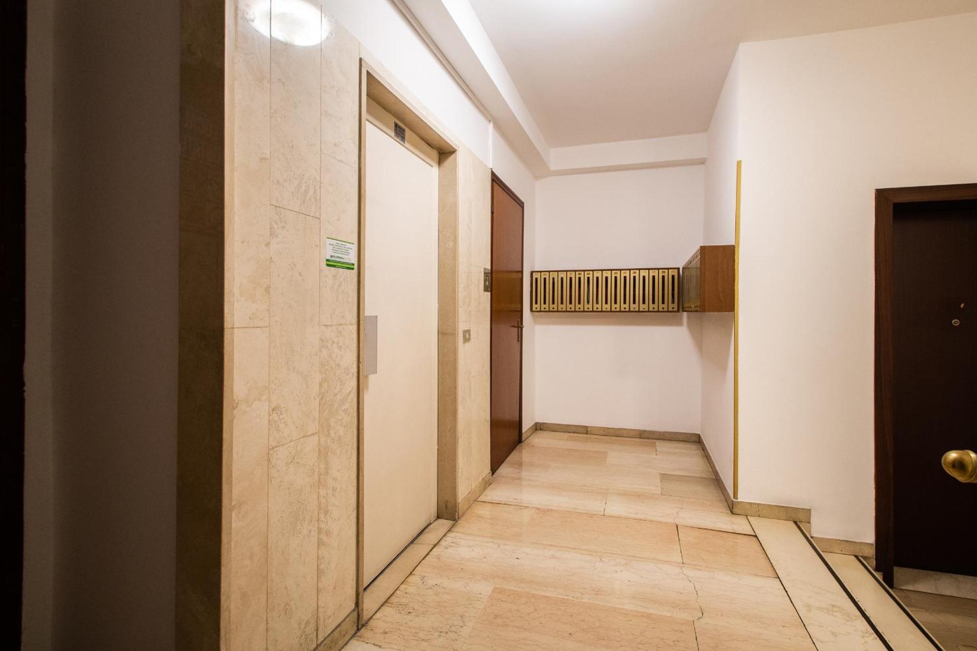 Milano-Linate Suite Self Check In & Free Parking Esterno foto