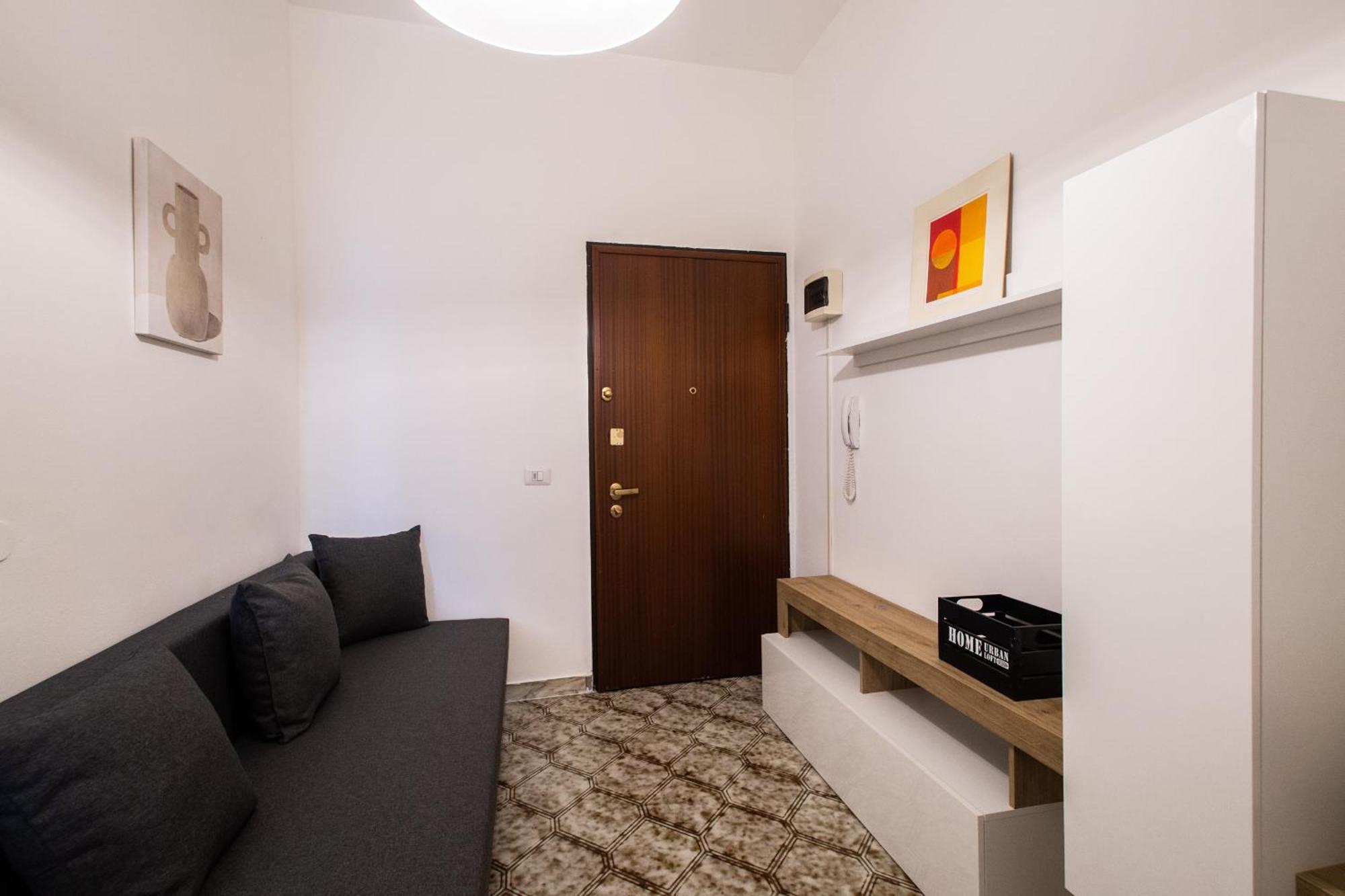 Milano-Linate Suite Self Check In & Free Parking Esterno foto
