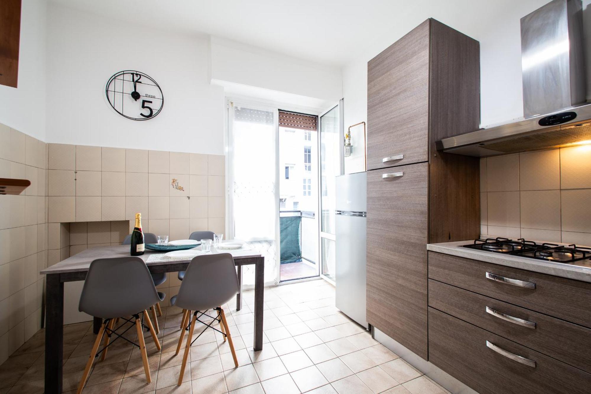 Milano-Linate Suite Self Check In & Free Parking Esterno foto