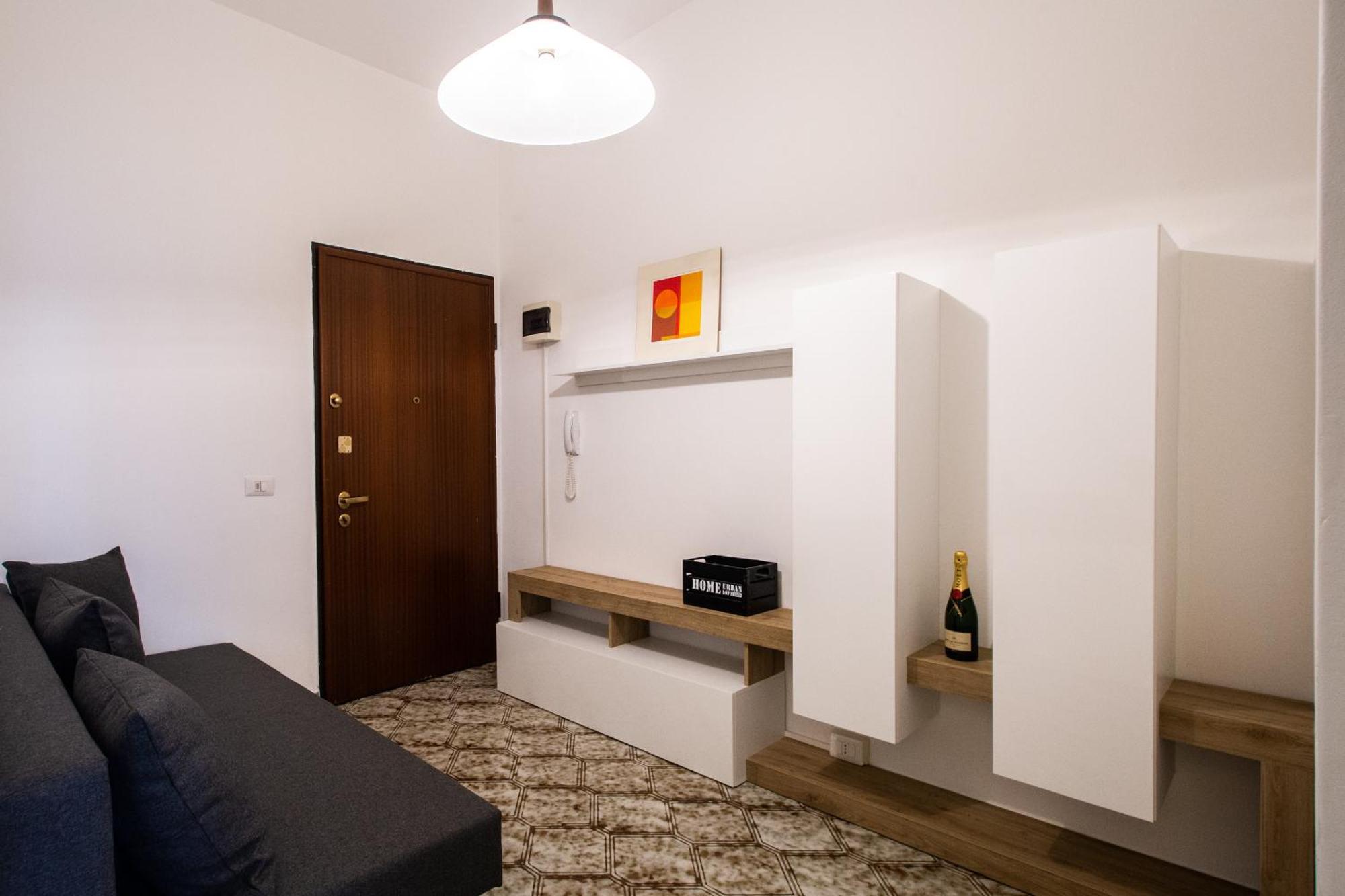 Milano-Linate Suite Self Check In & Free Parking Esterno foto